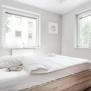warm-street-apartment-peace-and-comfort.hotelswroclaw.com/